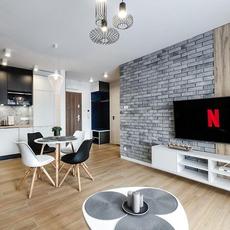 Apartament Sloneczniki Cieplice Daire Jelenia Gora Dış mekan fotoğraf