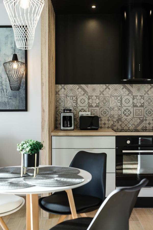 Apartament Sloneczniki Cieplice Daire Jelenia Gora Dış mekan fotoğraf
