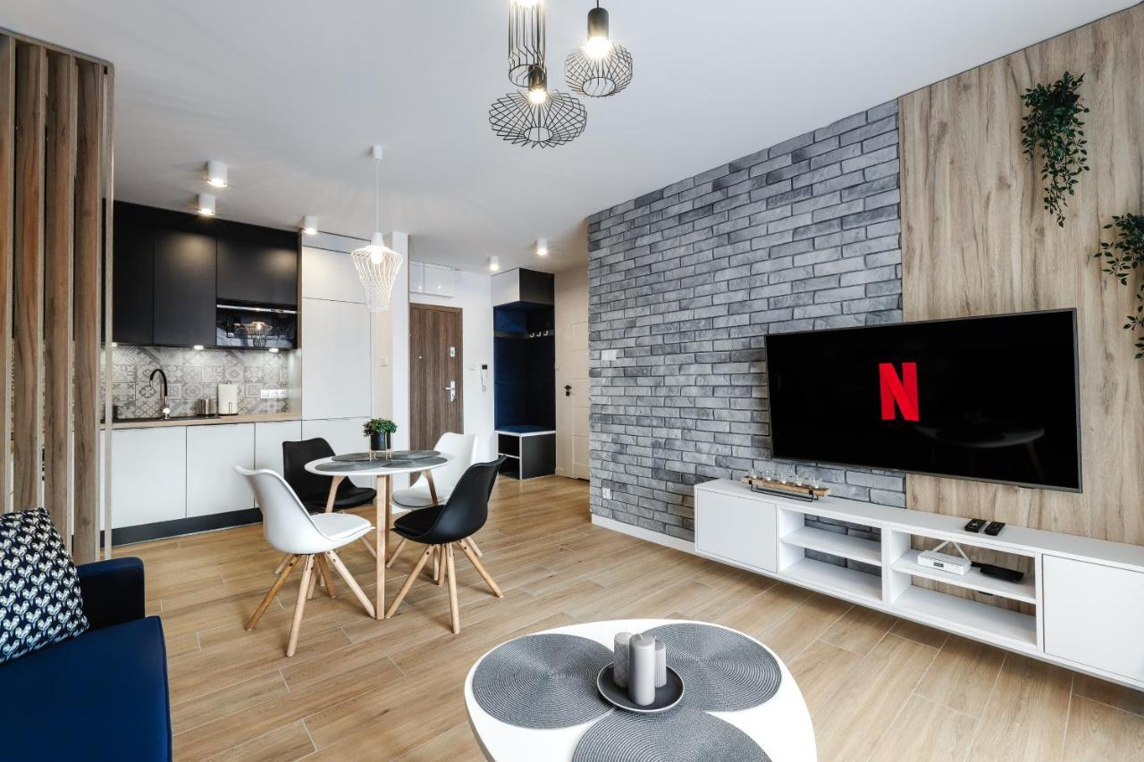 Apartament Sloneczniki Cieplice Daire Jelenia Gora Dış mekan fotoğraf
